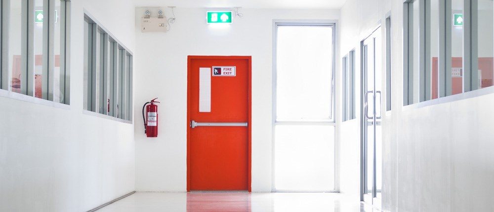 Cửa thoát hiểm 1 chiều