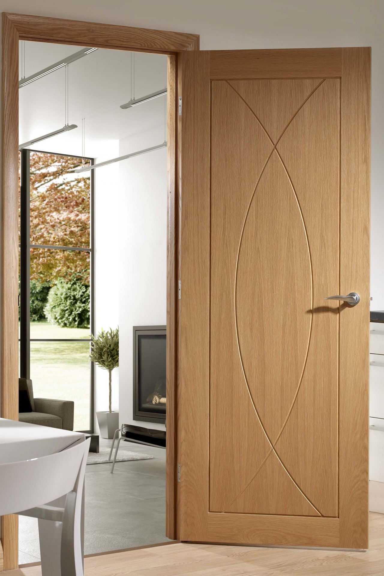 Mẫu cửa gỗ tự nhiên 1 cánh đẹp cao cấp